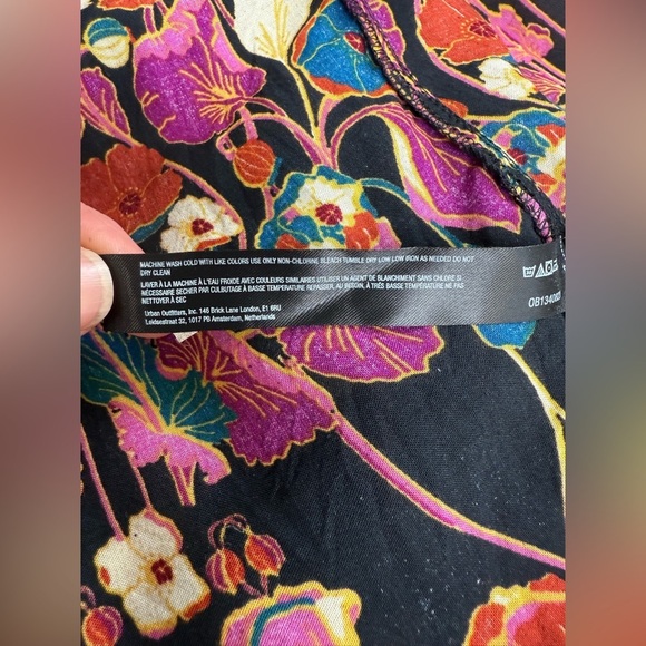 ANTHROPOLOGIE Black and fuchsia floral MACI quilted top maxi sundress size L - Picture 14 of 16